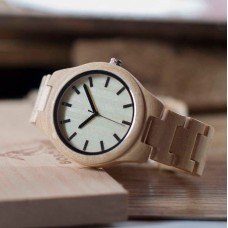 Men’s Stunning looking Maple wood watch